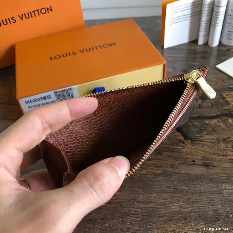 Brother Sam Yupoo Bags 19T1L0682 LV 0503